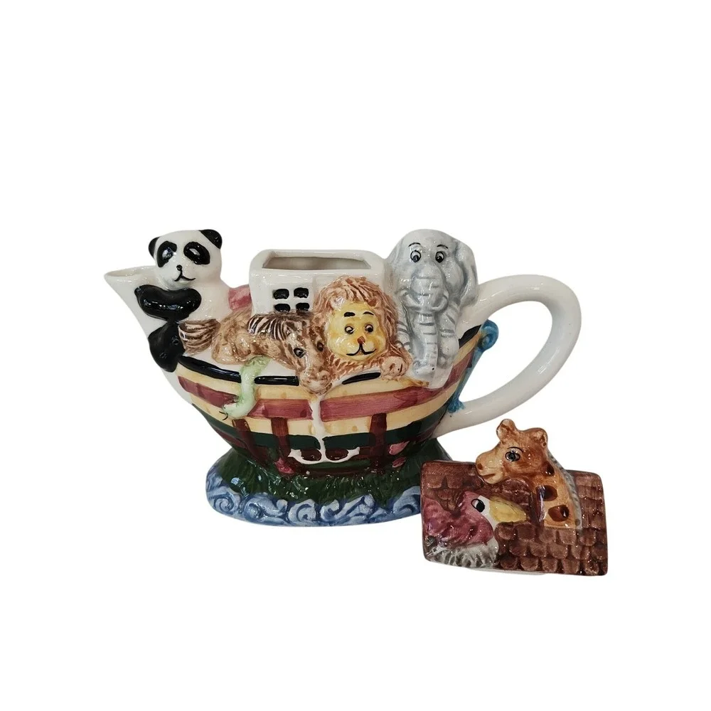 New World Specialties‎ Noah's Ark Animal Themed Ceramic Teapot Vintage